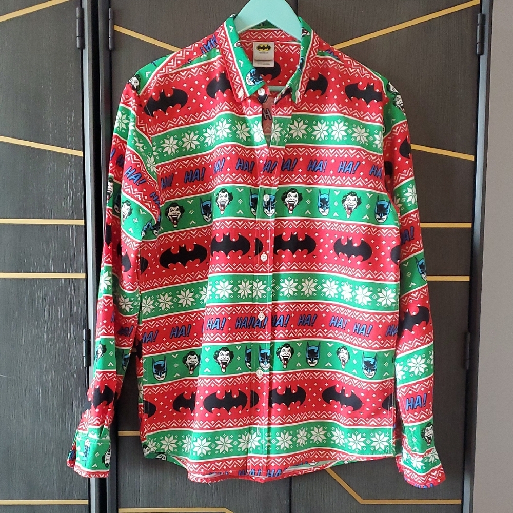 DC Comics Festive Batman Men's Button Down Shirt